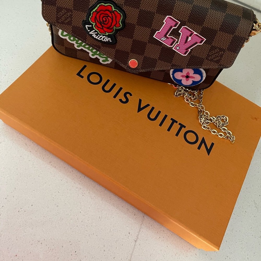 Felicie Pochette My LV World Tour